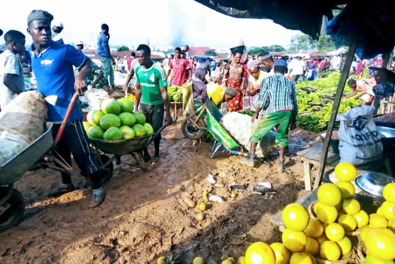 Abuja Zuba Fruit Market